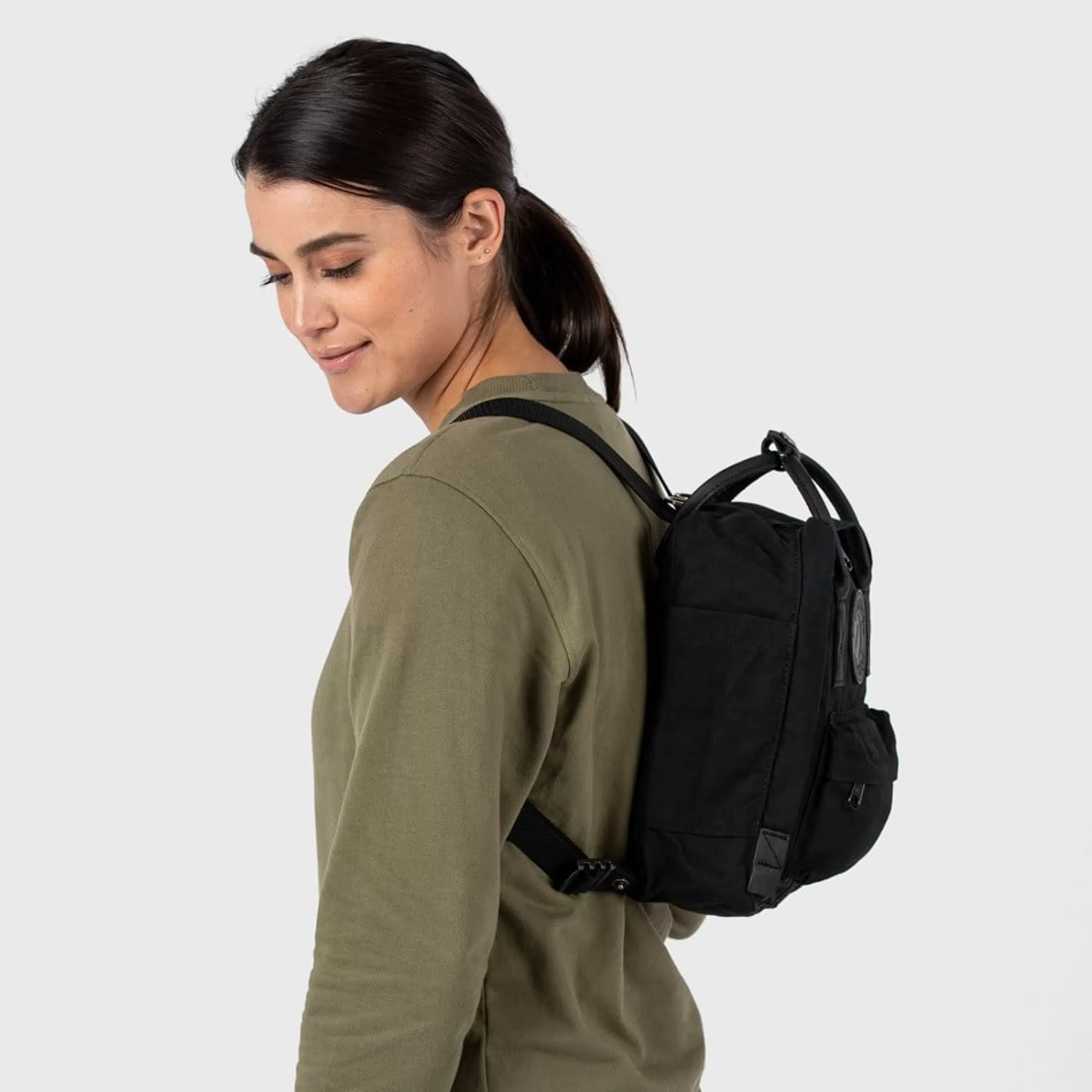 Kanken*WOMEN Fjallraven Kånken No. 2 Mini Black