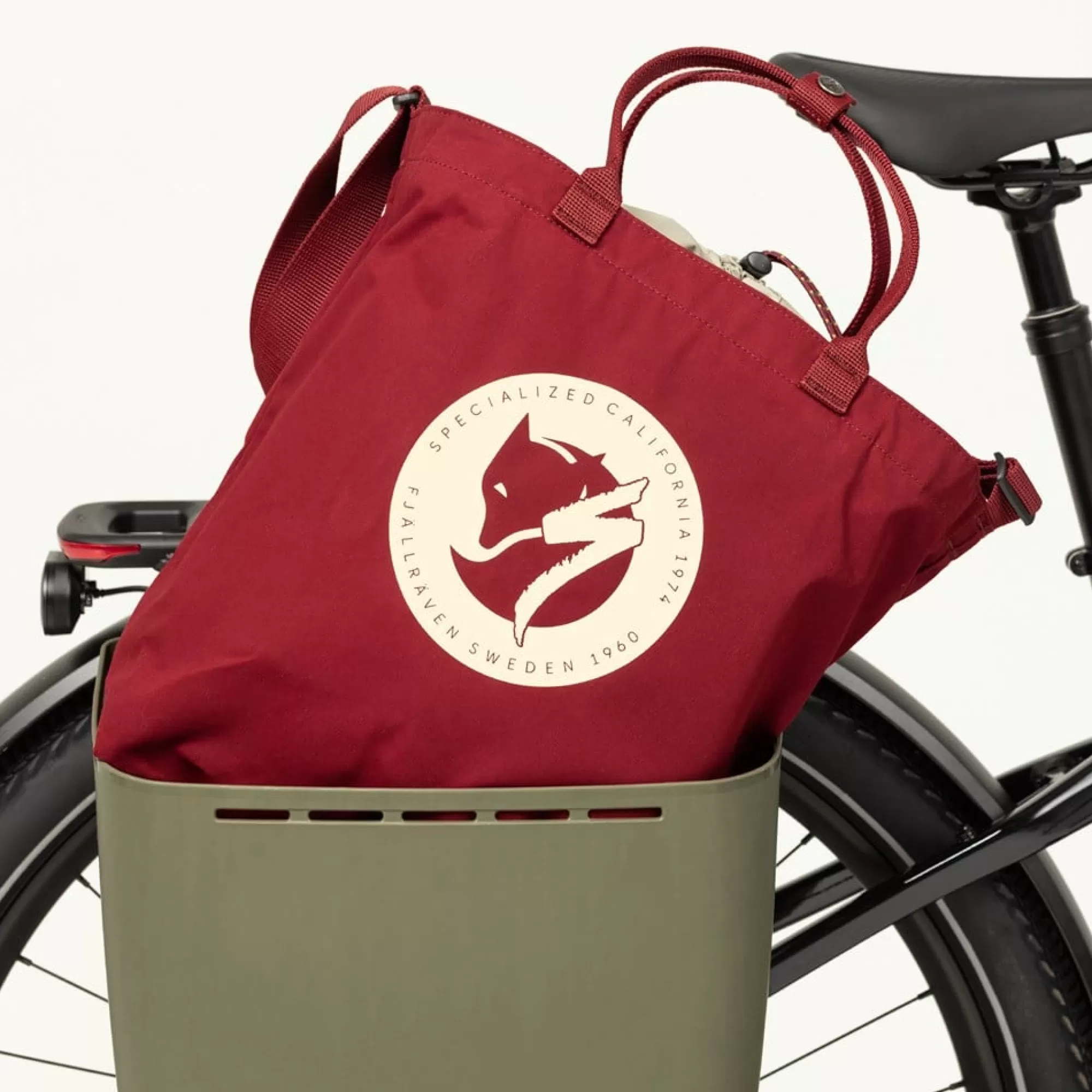 Backpacks & bags*WOMEN Fjallraven S/F Cave Tote OxRed